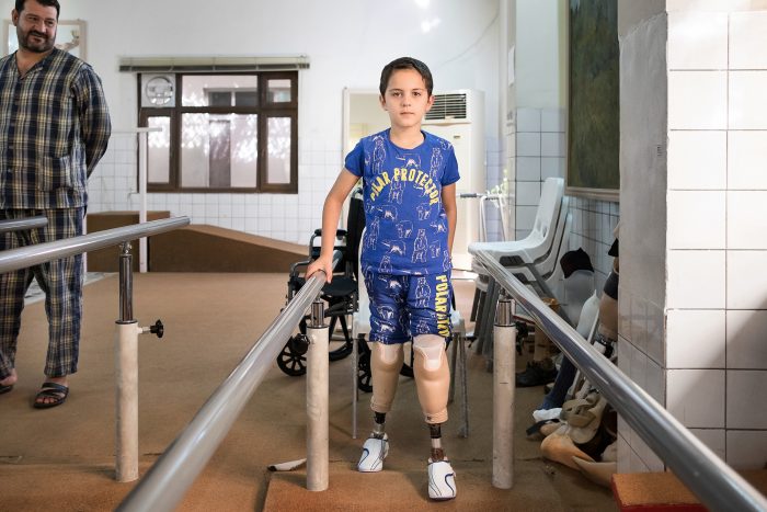 Bakir e suo padre al Centro di riabilitazione e reintegrazione sociale di Sulaimaniya, in Iraq