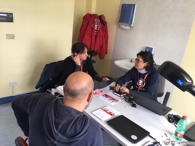 Lo staff del progetto di EMERGENCY a favore delle vittime del terremoto in provincia di Macerata