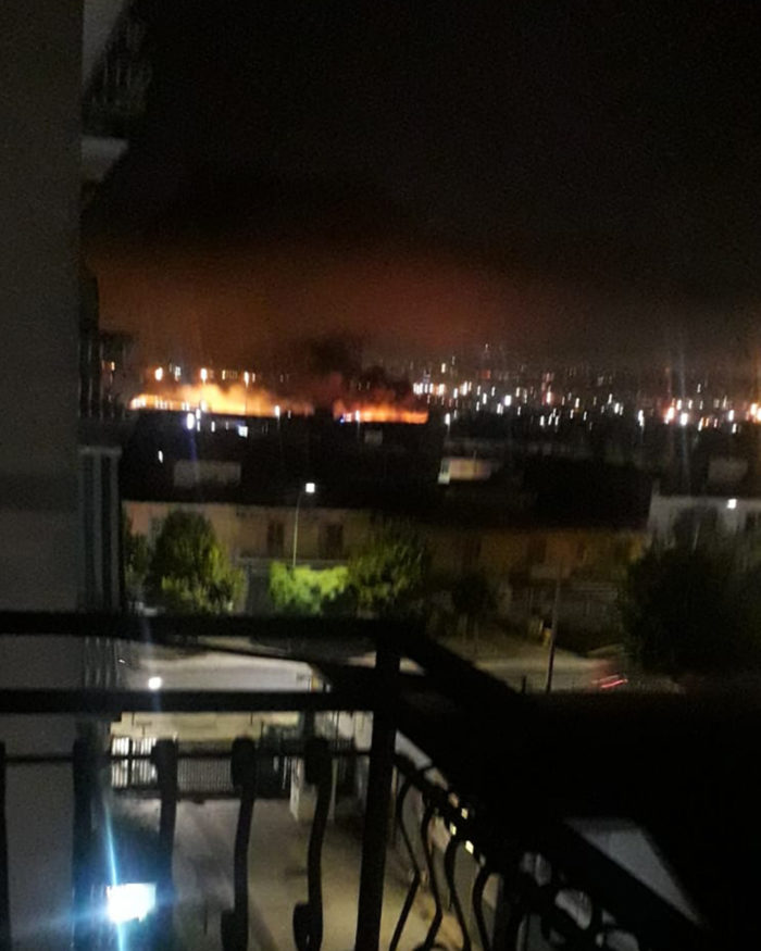 Incendio campo rom di Ponticelli